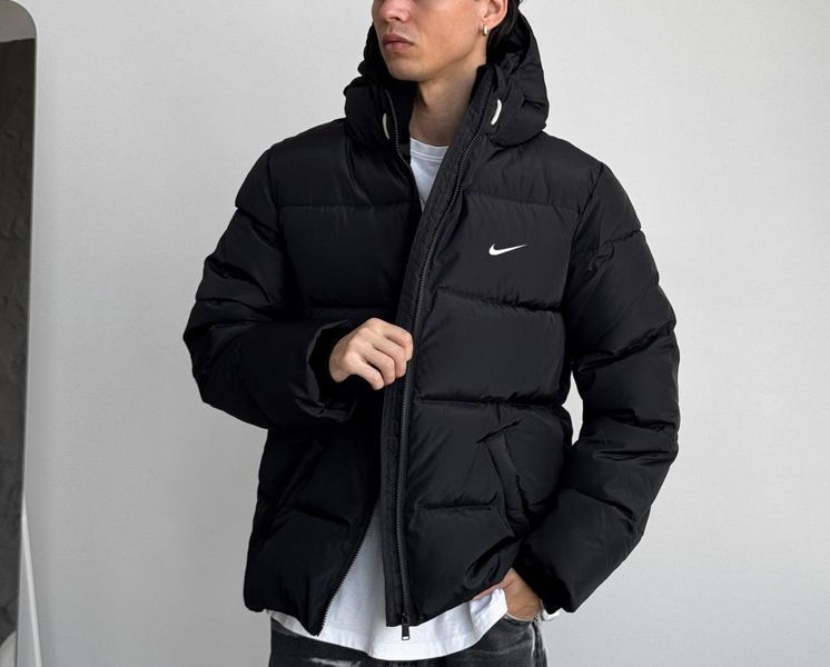 Чоловіча зимова куртка Nike чорна Пуховик Найк з капюшоном Мой-17 фото