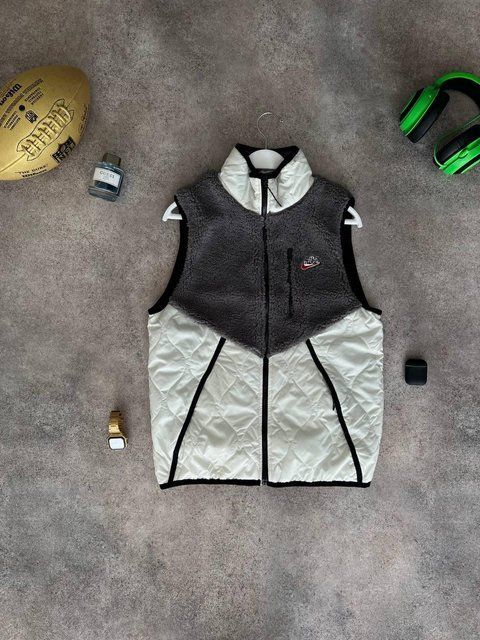 Мужская жилетка Nike без капюшона из плащевки белая с серым Безрукавка Найк демисезонная Моло-NS2 фото