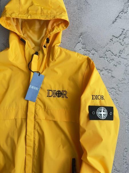 Мужская ветровка Stone Island x Dior с патчем желтая Куртка Стон Айленд x Диор с капюшоном весенняя Хар-584 фото