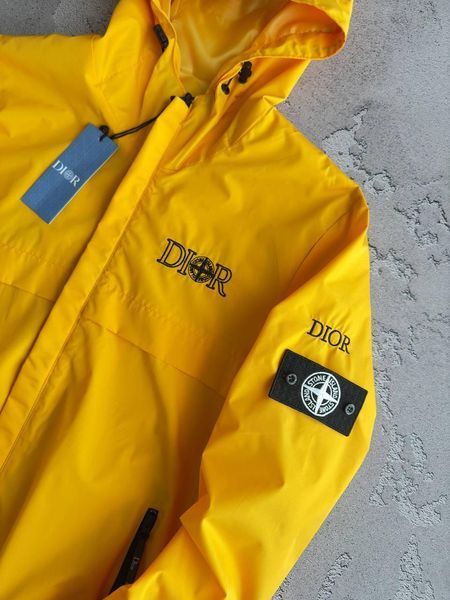 Мужская ветровка Stone Island x Dior с патчем желтая Куртка Стон Айленд x Диор с капюшоном весенняя Хар-584 фото
