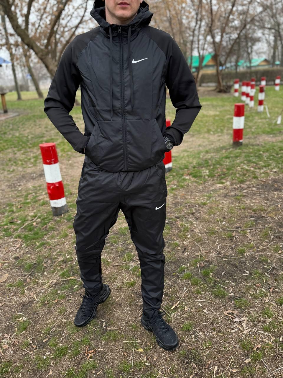 Чоловічий спортивний костюм Nike з плащівки чорний Комплект Найк Вітрівка Штани
