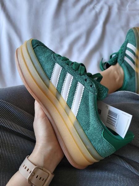 Женские кроссовки Adidas Gazelle на платформе замшевые зеленые Адидас Газели Arm-0384 фото