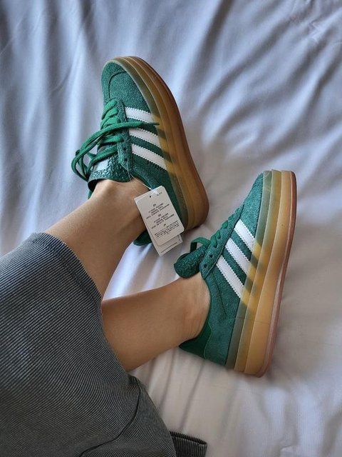 Женские кроссовки Adidas Gazelle на платформе замшевые зеленые Адидас Газели Arm-0384 фото