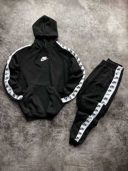 Чоловічий зимовий спортивний костюм Nike з чорним лампасами Комплект Найк Худі Штани Uni-191 фото