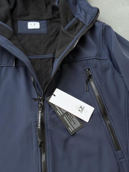 Мужская куртка C.P. Company Soft Shell с капюшоном темно-синяя Ветровка Си Пикани весенняя осенняя Slav-art1303 фото
