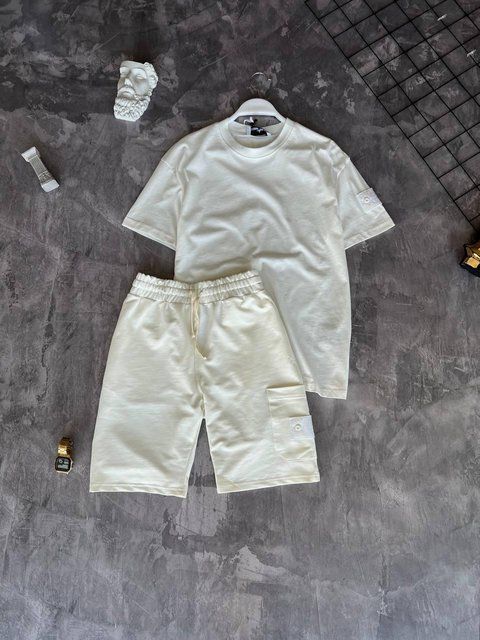 Чоловічий літній костюм Stone Island Футболка Шорти молочний із патчем Стон Айленд Моло-45A-3 фото