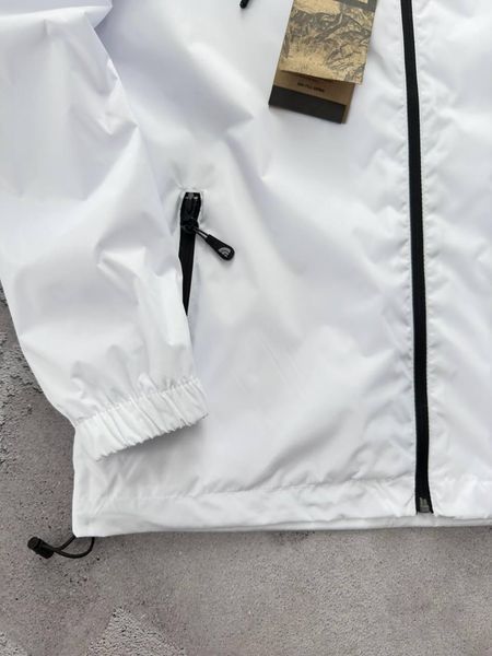 Чоловіча вітрівка The North Face з капюшоном біла Куртка ТНФ весняна Хар-559 фото