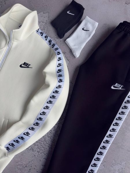 Чоловічий зимовий спортивний костюм Nike з лампасами молочний Комплект Найк без капюшона Хар-702 фото