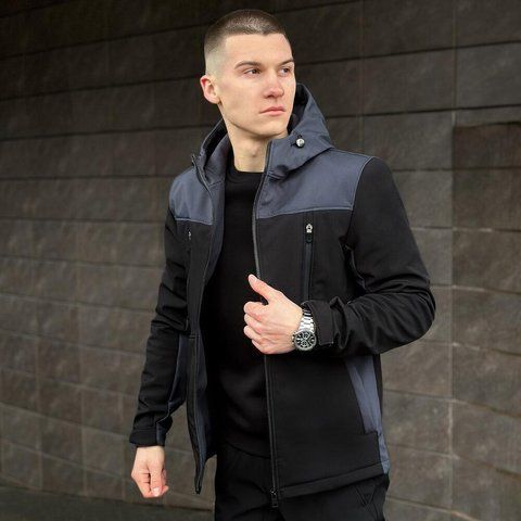 Мужская куртка из Soft Shell с капюшоном черная с серым Ветровка утепленная на флисе Pob-Setup 1 фото