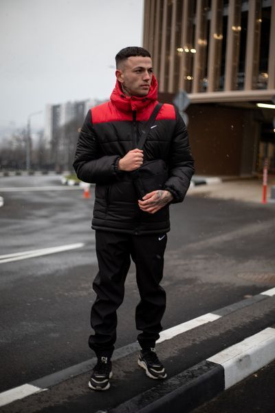 Чоловіча зимова куртка Nike чорна Intr-1591263866 фото