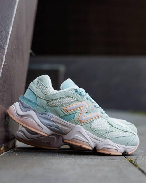 Женские кроссовки New Balance 9060 ментоловые Нью Беланс 9060 замшевые Pow-NB153 фото