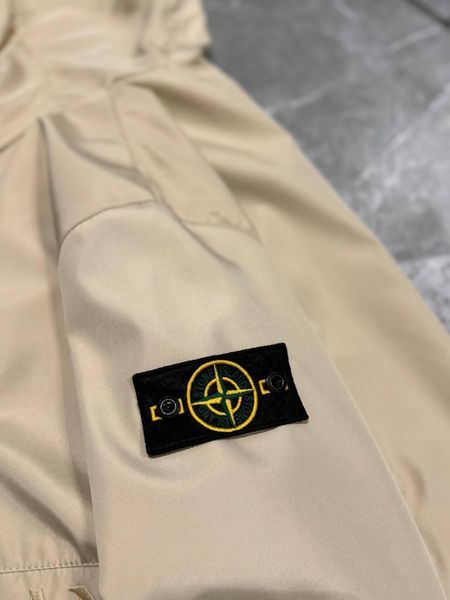 Чоловіча ветровка Stone Island з патчем бежева Куртка Стон Айленд з плащової тканини Моло-SN101 фото