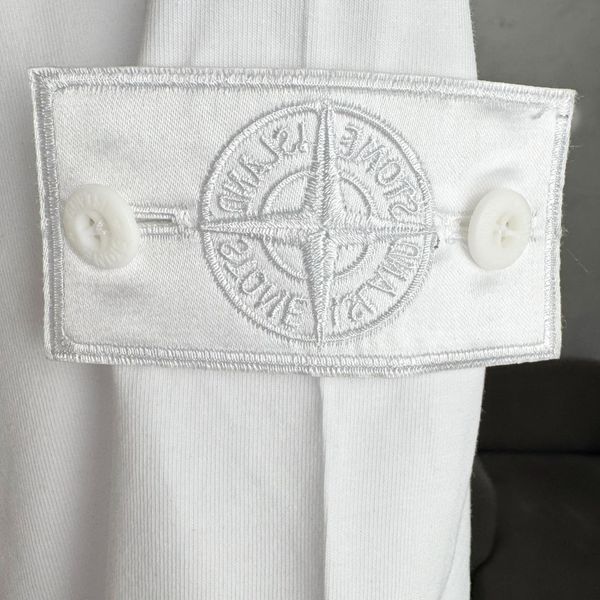 Чоловіча футболка Stone Island біла з патчем бавовняна Теніска Стон Айленд Ads-339 фото