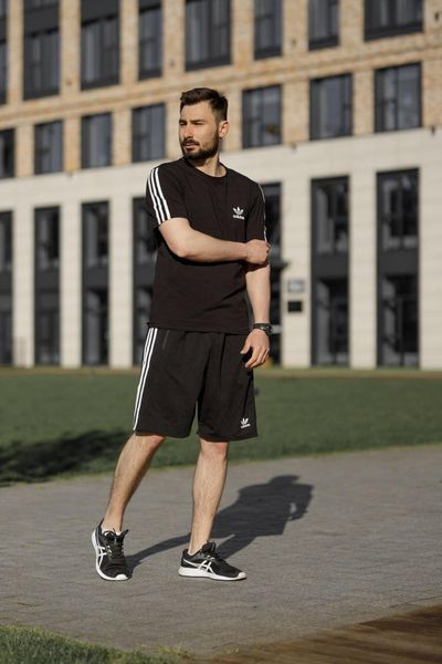 Чоловічий літній костюм Adidas Футболка Шорти чорно-білий Адідас Хар-866 (коп2) фото
