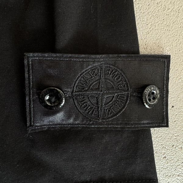 Мужской летний костюм Stone Island Футболка Шорты черный с патчем Стон Айленд Ads-340 фото