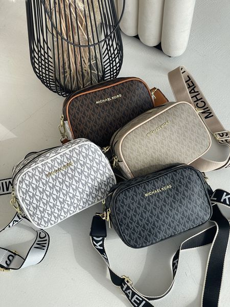 Жіноча сумка крос-боді Michael Kors BODI чорна Any-20343-1 фото