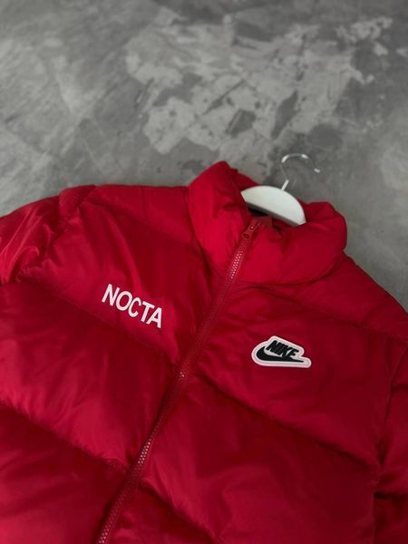Мужская зимняя куртка Nike Nocta красная Пуховик Найк Нокта без капюшона Моло-33705 фото
