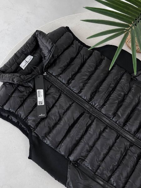 Чоловіча жилетка Stone Island чорна Cas-79 фото