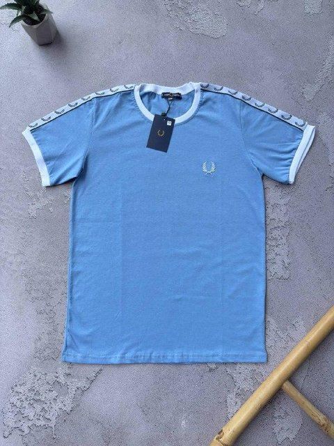 Чоловіча&nbsp;футболка Fred Perry блакитна з лампасами Фред Перрі Хар-657 (коп1) фото