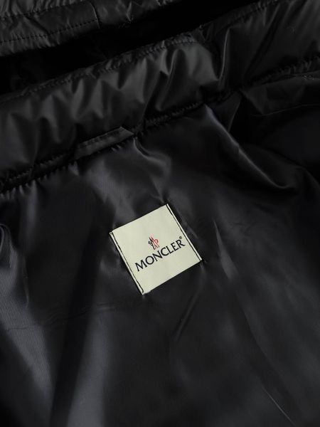Чоловіча куртка Moncler чорна Хар-847 фото